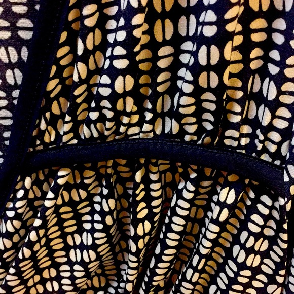 Max Studio top - Picture 3 of 10